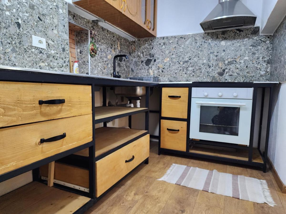 Gogh Apartament Tirana